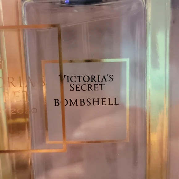 Victoria's Secret 2020 Holiday Set - Picture 6 of 8